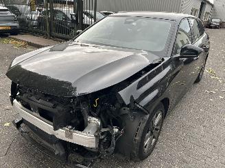 Coche accidentado Peugeot 308 SW 1.2 PureTech Automaat   ( Nieuw Prijs 38000,00 ) 2024/6