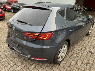 Seat Leon 2.0 TDI  Automaat FR uitvoerring  5 Drs Panoramadak picture 5