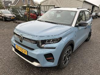krockskadad bil auto Citroën  E-C3 Plus Comfort Range   44kWh  Automaat   ( 3647 Km ) 2025/8