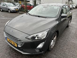 Unfallwagen Ford Focus 1.0 EcoBoost HB  Automaat  Titanium 2020/8