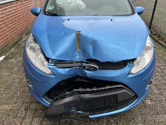 Ford Fiesta 1.25 Ghia picture 2