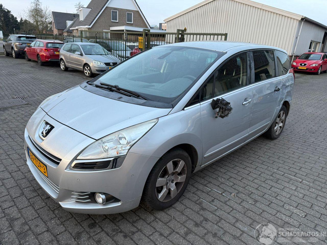 Peugeot 5008 1.6   ( 7 persoons )