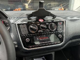 Volkswagen Up! 1.0 picture 9