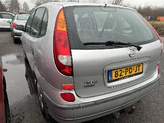 Nissan Almera-tino 1.8 picture 3