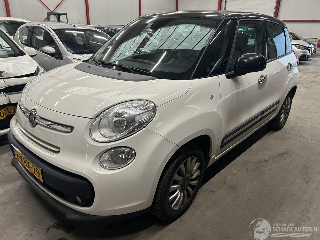 Fiat 500L 0.9  ( Panoramadak )  Koppaking stuk