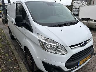 Ford Transit Custom 2.0 TDCI   ( motorschade ) picture 3