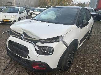 damaged passenger cars Citroën C3 1.2 PureTech C-Series 2021/2