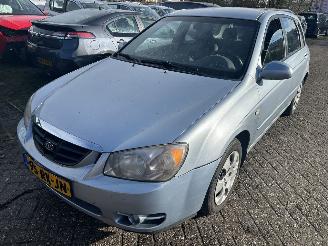 skadebil auto Kia Cerato 2.0  EX   5 Drs 2005/5