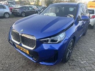 Avarii autoturisme BMW iX1 E Drive 20 M Sport Edition  ( Nieuwprijs 58000,00 ) 2025/11