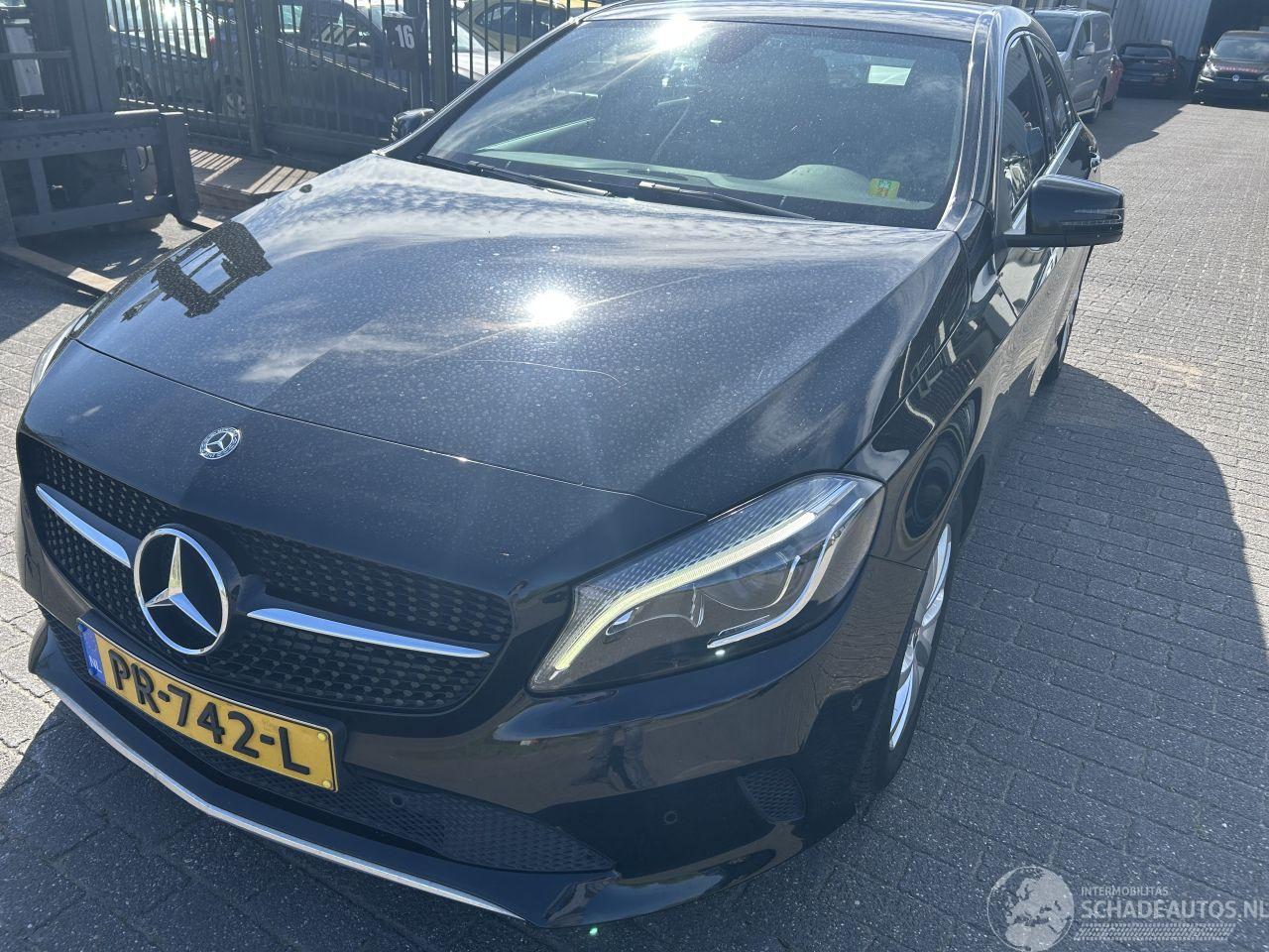 Mercedes A-klasse 180 D   ( schadevrij )