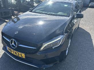 occasion passenger cars Mercedes A-klasse 180 D   ( schadevrij ) 2017/8