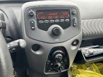 Peugeot 108 1.0 e-VTI  Access picture 8