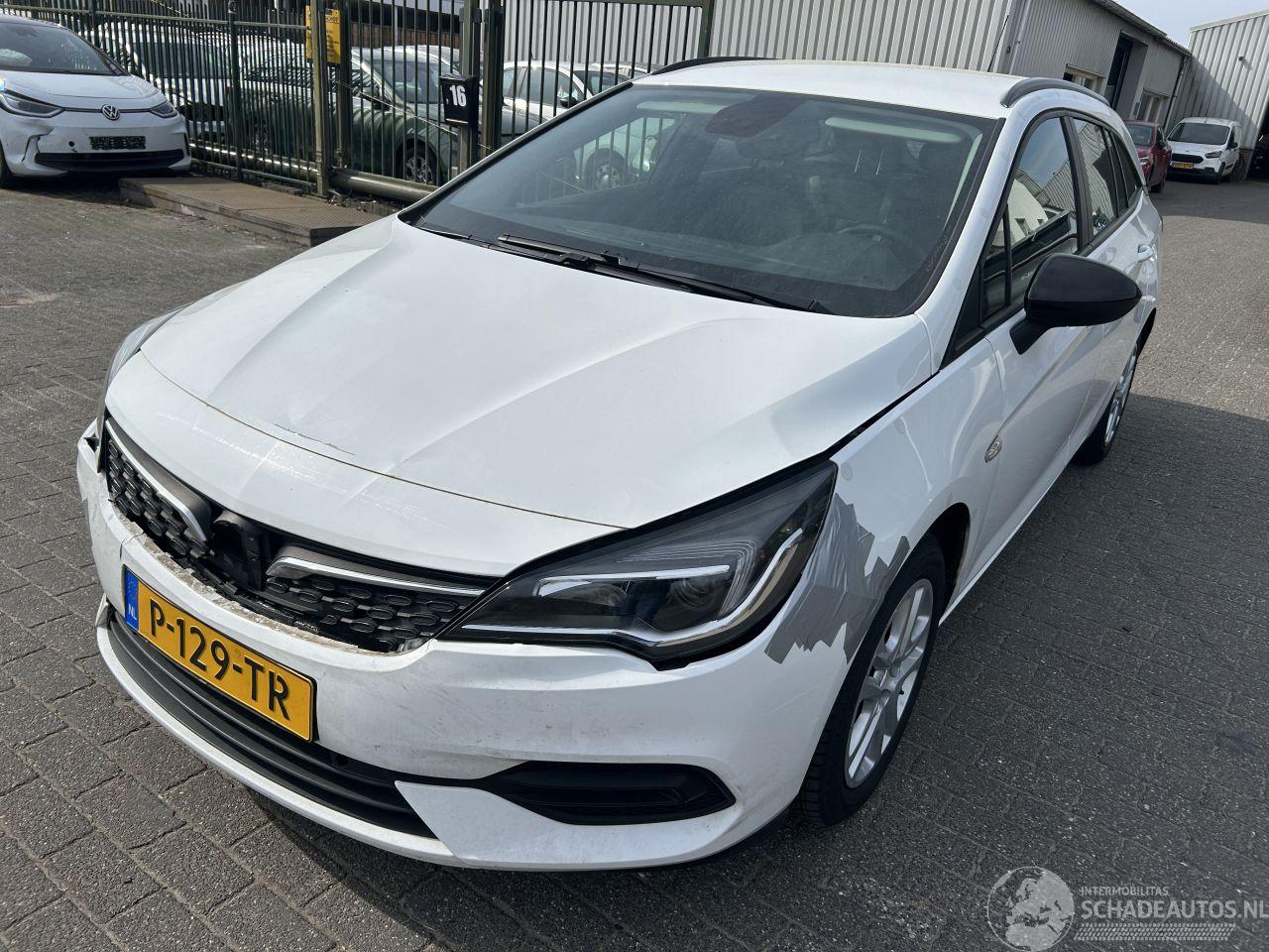 Opel Astra Sports Tourer 1.2 Turbo Edition