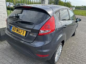 Ford Fiesta 1.25  Titanium   5 Drs picture 5
