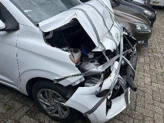 Hyundai I-10 1.0i Blue Comfort picture 3