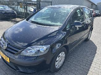 skadebil auto Volkswagen Golf plus 1.6 FSI  Trendline 2007/1