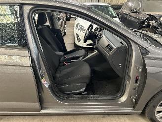 Volkswagen Polo 1.0 TSI picture 3