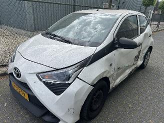 skadebil auto Toyota Aygo 1.0 VVT-I   X-Fun 2020/11