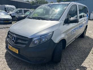 dañado taxi Mercedes Vito Tourer Diesel  ( 9 persoons ) 2015/6