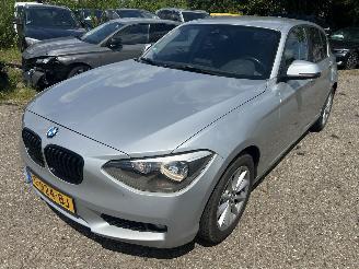 krockskadad bil auto BMW 1-serie 116i   5 Drs 2012/4