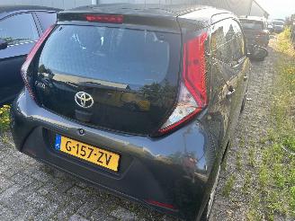 Toyota Aygo 1.0 VVTi  5 Drs picture 4