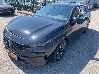 Coche accidentado Peugeot 308 SW 1.2 Hybrid  Automaat Allure  ( 632 Km )   nw prijs 42500,00 2026/7