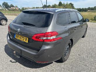 Peugeot 308 SW 1.2 PureTech picture 5