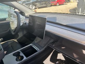 Tesla Model Y Bev Rear-Wheel Drive picture 12