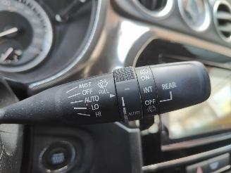 Suzuki Vitara 1.4 Boosterjet Style Smart Hybrid picture 25