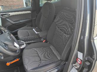 Seat Arona 1.0 TSI Xcellence Business Intense Automaat picture 17