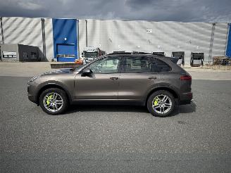 Porsche Cayenne CAYENNE S 3.0 E-HYBRID PANORAMA LEDER NAVI XENON VOL picture 7