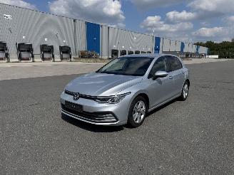 krockskadad bil auto Volkswagen Golf VIII 2.0 TDI 110 KW DSG ACC KLIMA PDC 2020/9