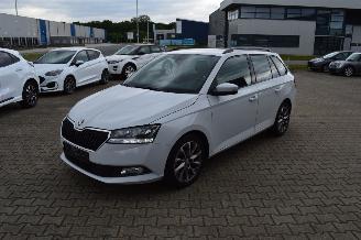 skadebil auto Skoda Fabia 1.0 70 KW Kombi Ambition Klima 2021/6