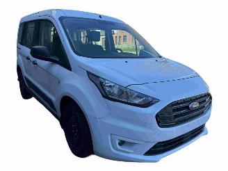 Vrakbiler auto Ford Tourneo Connect SWB Trend 2023/10