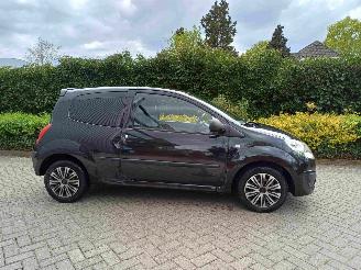Renault Twingo 1.2 Acces airco MOTORSCHADE picture 11
