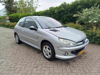 škoda osobní automobily Peugeot 206 1.4 Quiksilver 2003/5