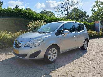Schadeauto Opel Meriva 1.4 Turbo Cosmo 2013/4