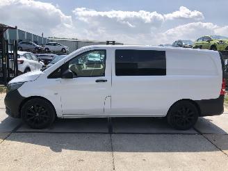 krockskadad bil bedrijf Mercedes Vito 110cdi Airco Dubb cabine 2016/4