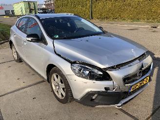 Volvo V-40 Cross Country 1.6 diesel 84kW E5 picture 3