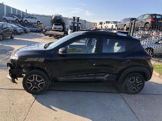 krockskadad bil auto Dacia Spring Comfort plus 27kWh 2022/12