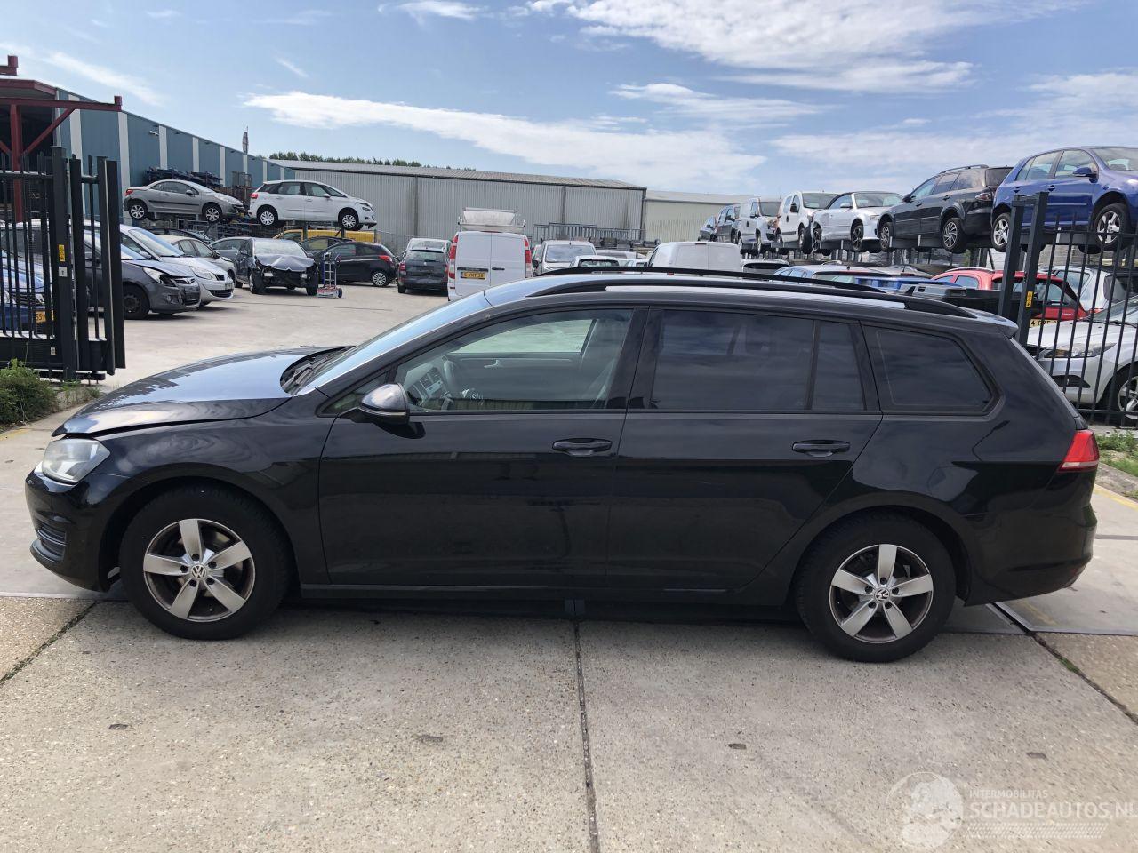 Volkswagen Golf 12tsi Variant AIRCO NAVI