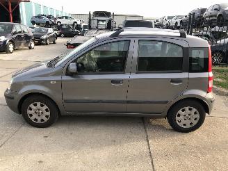 uszkodzony samochody osobowe Fiat Panda 12i Airco 2011/1