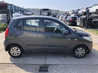 krockskadad bil auto Hyundai I-10 1.0i E5 Airco 65000 km 2012/11
