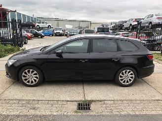 Unfallwagen Seat Leon ST 16tdi 81kW E5 Lease Sport 2014/12