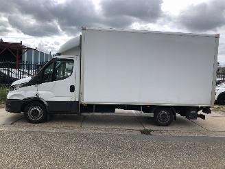 Schadeauto Iveco Daily 35S14V 2.3D 410WB H3 Airco 2020/9