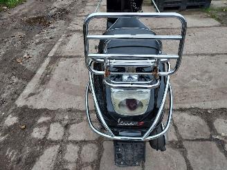 Vespa   picture 9