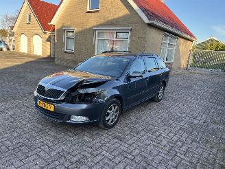Voiture accidenté Skoda Octavia 1.2 tsi 2012/1