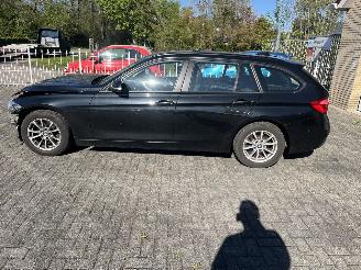 BMW 3-serie 318d weinig km !! picture 2