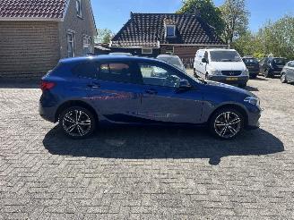 BMW 1-serie 118i automaat picture 6