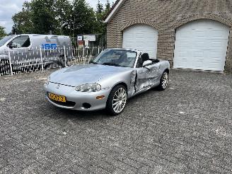 Damaged car Mazda MX-5  2001/1